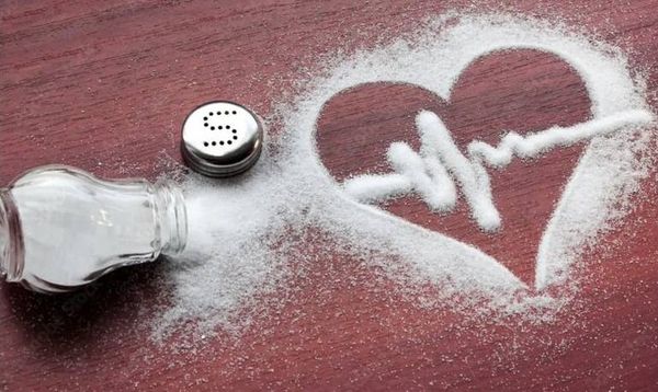 تقليل كميّة الملح قد يزيد من خطر الموت المبكر لهذه الفئة!