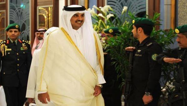 أمير قطر يهنئ سلمان وولي العهد السعودي الجديد