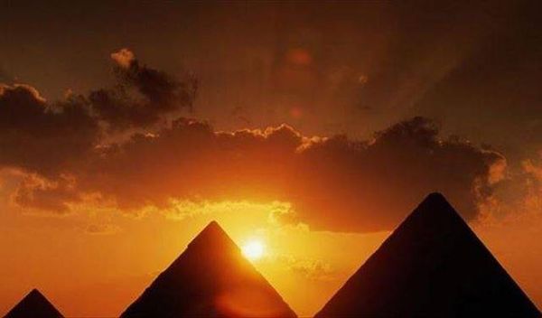لأول مرة.. مصر تعلن حل لغز نقل أحجار الأهرامات
