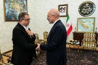 قيادي في حماس لقاليباف: المقاومة مستمرة وسنواصل مواجهة "إسرائيل"