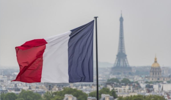 فرنسا تدعو مواطنيها لمغادرة بيلاروسيا