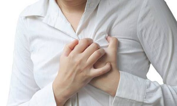 إذا كنتم تعانون من الحرقة.. ابتعدوا عن هذه المأكولات