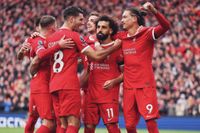 ليفربول يبدأ "العصر الجديد" بصفقتين مفاجئتين