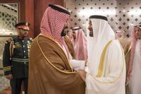 وصول بن سلمان إلى أبو ظبي في زيارة رسمية