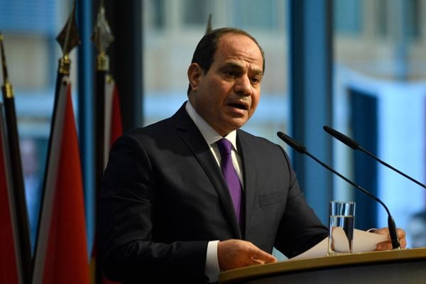 السيسي يحذّر من تأثير الحرب على قناة السويس
