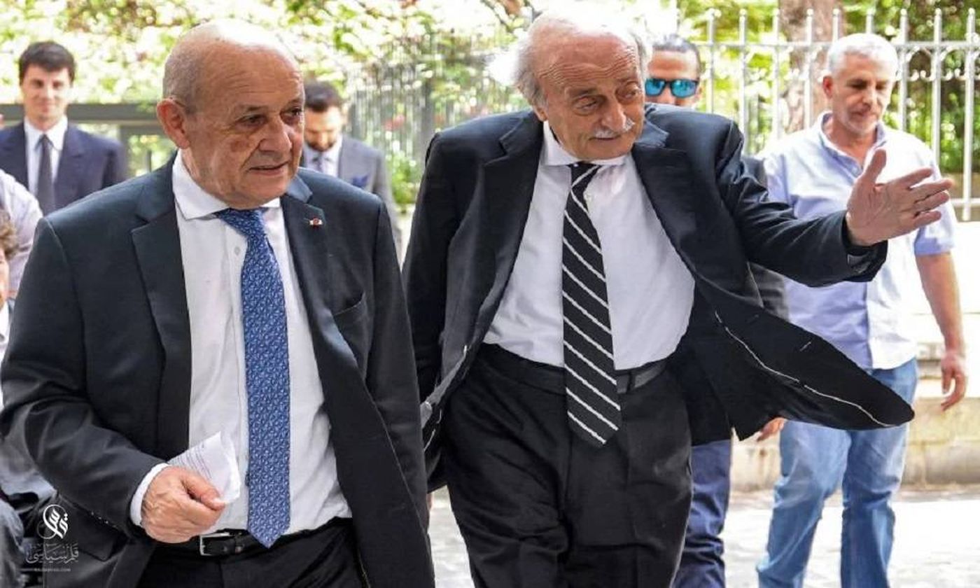 ماذا طلب جنبلاط من لودريان؟