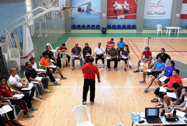 دورة مدرب مستوى
أول بالريشة الطائرة