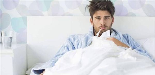 6 أمراض نسائية تصيب الرجال.. بينها سرطان الثدي والدورة الشهرية!