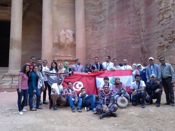 ملتقى الشّباب العربي يتضامنون مع فلسطين جرّاء الاعتداءات الصّهيونية
