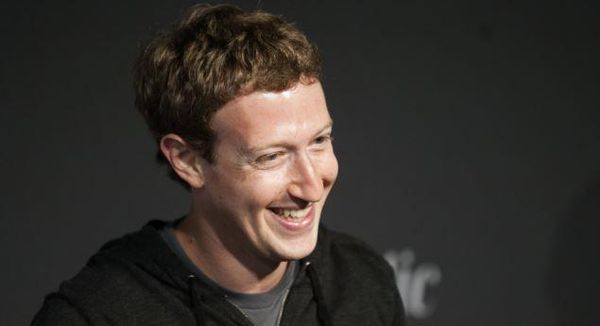 راتب مارك زاكربرغ يتراجع إلى دولار واحد في العام 