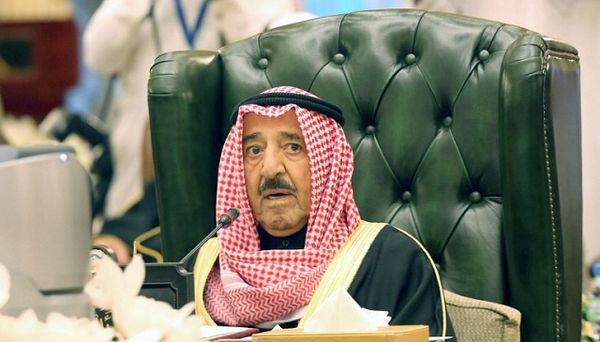 الكويت تؤكد زيارة أميرها إلى إيران يوم الأحد