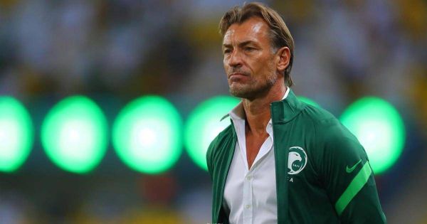 كيف علّق رينارد  على إقالته من تدريب المنتخب السعودي؟