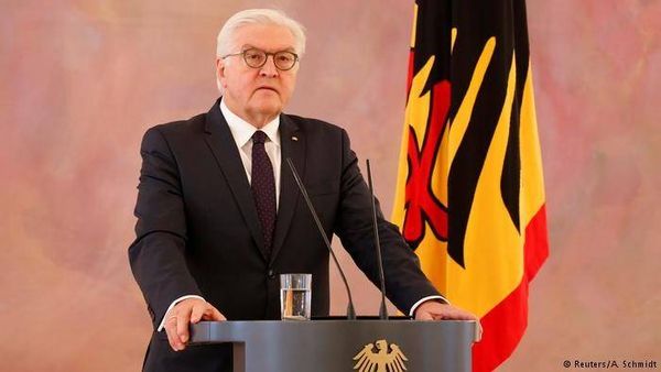الرئيس الألماني: أحذر بوتين من الاستهانة بقوة الديمقراطية وروسيا تتحمل مسؤولية تعرض أوروبا لخطر الحرب