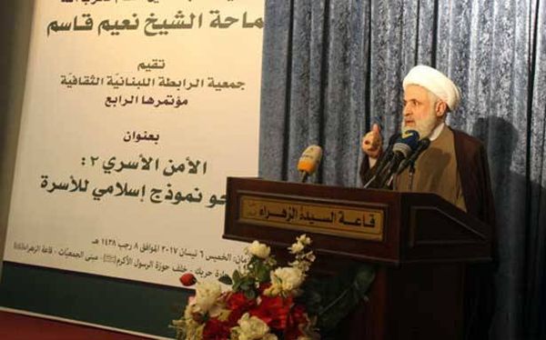 قاسم :  نؤكّد التمسّك بالقوانين الشرعيّة
للأحوال الشخصيّة ونرفض المدنيّة