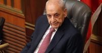 بري لمحمد بن راشد معزياً بوفاة شقيقه: أحرّ التعازي والمواساة