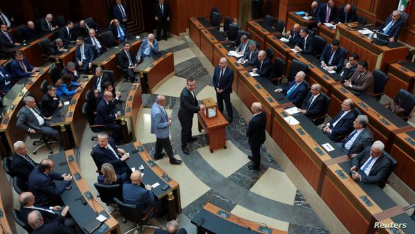 الإستحقاق الرئاسي.. هل ستعيد الكتل النيابية النظر بترشيح منافسٍ لفرنجية؟