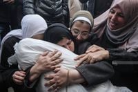 غزة: استشهاد 4 فلسطينيين بقصف إسرائيلي