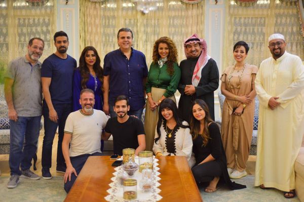عبدالله السدحان وأحمد شعيب ومها عبدالله وشيماء سبت في كوميديا سعودية اجتماعية!
