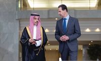وزير الخارجية السعودي في دمشق لأول مرة منذ 2011
الأسد: العلاقة السليمة بين سوريا والسعودية مصلحة عربية واقليمية