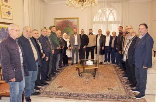 مخاتير صيدا يعزون بهية ويستذكرون مسيرة رفيق الحريري