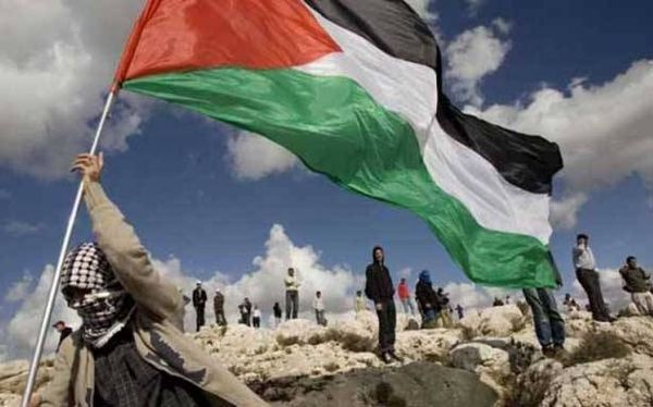 حصاد «اثنين الانتفاضة»: 3 شهداء ومقتل جندي اسرائيلي
العدو يعدم طفلاً وصاروخ من غزة على اسرائيل