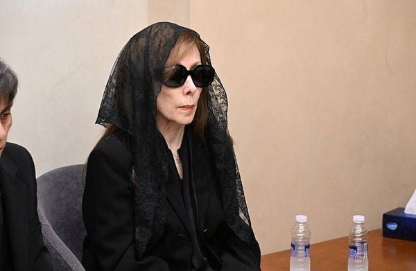 شائعات تطال فيروز.. ومقربون ينفون