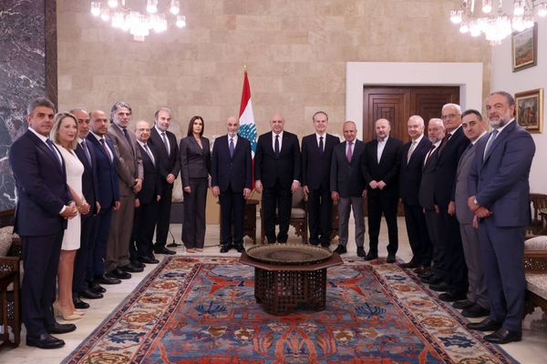 عون: لن أتراجع عن قرار التفاوض مع 