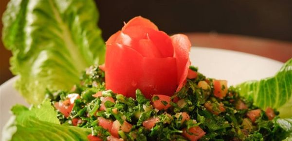 فوائد غذائيّة كثيرة للتبولة.. لن تفارق مائدتكم بعد اليوم!