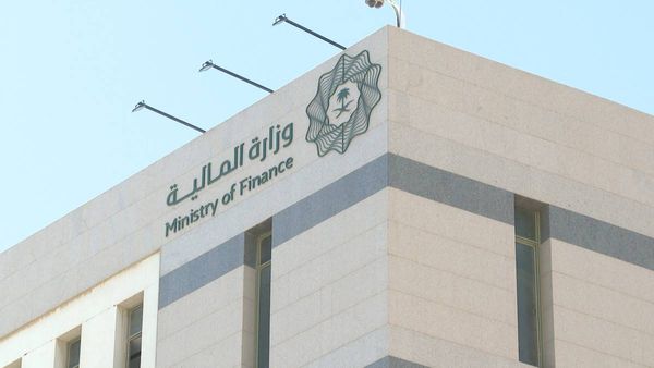 محللون: ارتفاع النفط يضع الميزانية السعودية عند نقطة التعادل