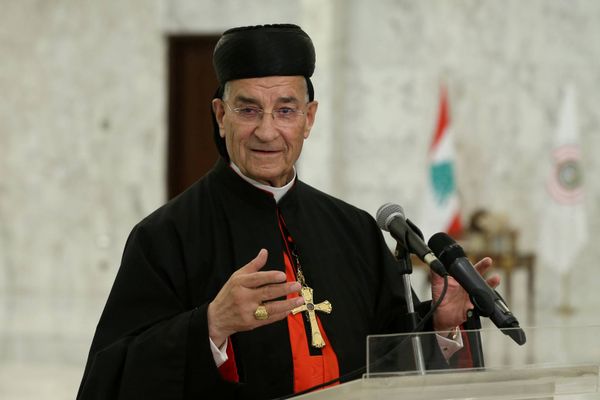 الراعي عرض مع المطران صيقلي
العلاقات الكنسيّة المسكونيّة وقضايا لبنانيّة