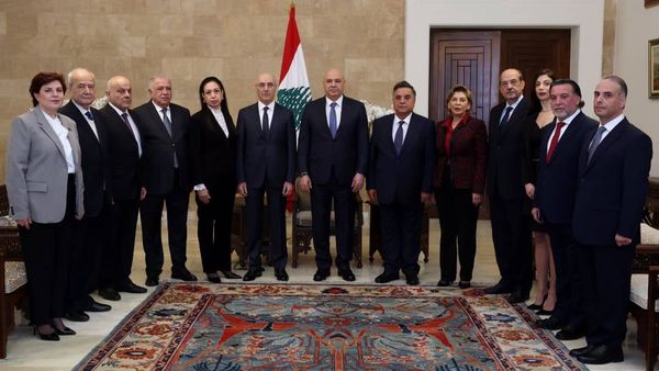 عون: أنظار العالم علينا!