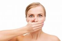 نظامك الغذائي قد يعالج رائحة الفم الكريهة
