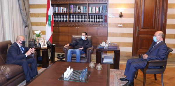 الحريري بحث مع السفير الروسي وإلتقى مطران الكويت والعراق