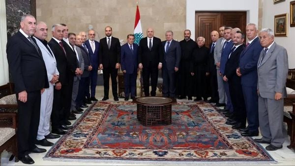 عون: إجراءات للحد من تداعيات الأزمات العالمية والإقليمية على القطاع الزراعي