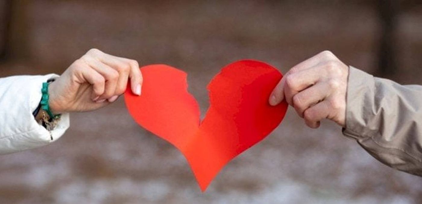 "عنف أسريّ"... ما حقيقة ما يحدث بين ممثل تركيّ شهير وزوجته؟