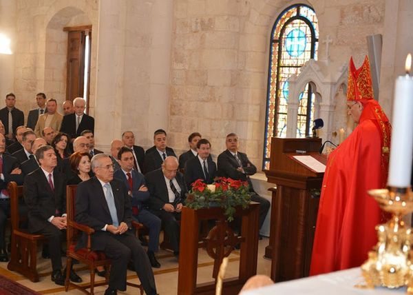 صراع الحكومة والتمديد والانتخابات الرئاسية يسيطر على أجواء لبنان ويزيد في أزمته تعقيداً ...
اجتماع جنبلاط وجعجع.. والخليلان عند سلام وحزب الله في بكركي : ليبدد الميلاد الظلام ...
نعيم قاسم : نحذّر من حكومة الفوضى وننصح سليمان أن يحمل مسؤولية وحدة لبنان ...
موفد فرنسي الى بيروت من خلية الأزمة للاب