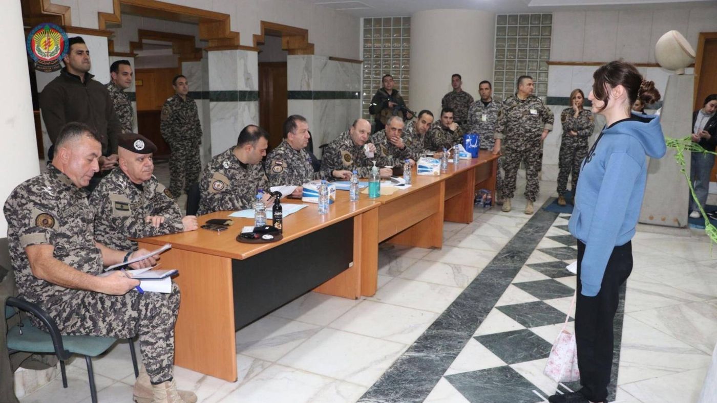 اللواء لاوندس يشيد بالشفافية والمعايير في اختبارات أمن الدولة