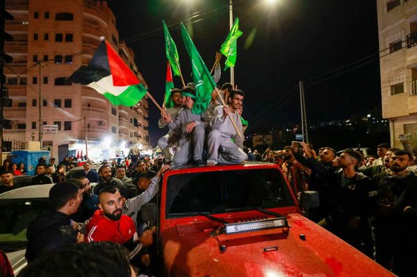 عبد اللهيان لهنية: واشنطن و«تل أبيب» بلا إنجازات عسكرية
تنفيذ الهدنة بدأ: تبادل الاسرى وإدخال المساعدات... يد المقاومة على الزناد