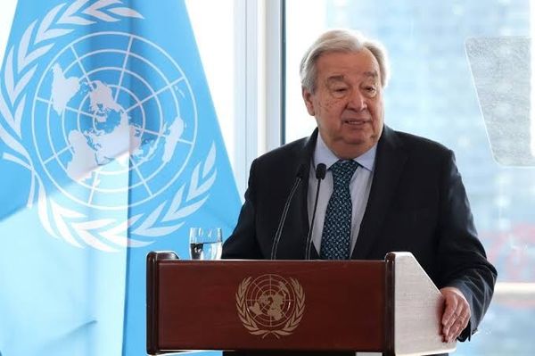 غوتيريش يجدد الدعوة لحرية الملاحة في هرمز.. والأمم المتحدة تعرض آلية للتفاوض
