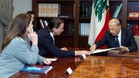 هل يحمل هوكشتاين خلال زيارته أواخر الأسبوع «نصّاً مكتوباً» أم أنّ الأمور لم تنضج بعد ليُصبح جاهزاً؟!
أي اتفاقية لمصلحة لبنان مرحّب بها وصياغة النصوص تتطلّب وقتاً ودراسة لتجنّب تأويل «العبارات المطّاطة»
