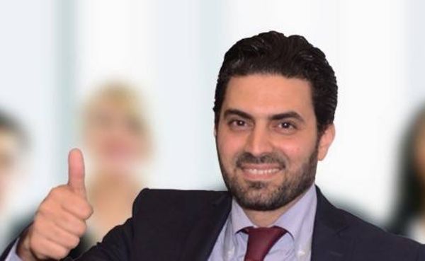 المدرب الدولي مروان اسمر يطلق جائزة افضل متحدث عام لفئة الشباب