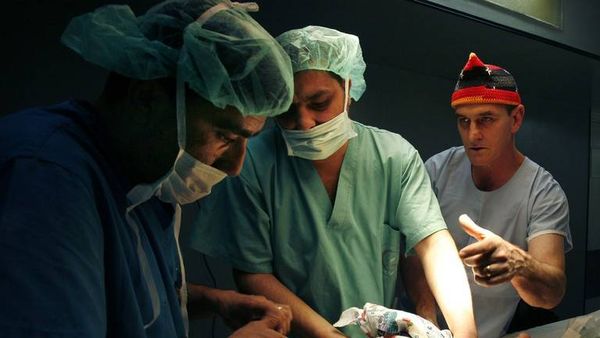 "التلغراف": بريطانيا باتت وجهة للأطفال الفارين من عصابات المتاجرة بالأعضاء والعبودية