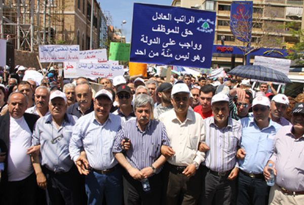 «هيئة التنسيق» نعت تقرير اللجنة النيابيّة و«العمّالي» يُضرب اليوم
غريب: المعركة بدأت.. ولتمويل السلسلة من الفساد والصفقات
باسيل: المصارف تدفع النسب الأعلى من الضرائب... وهل يُريدون الانهيار؟؟