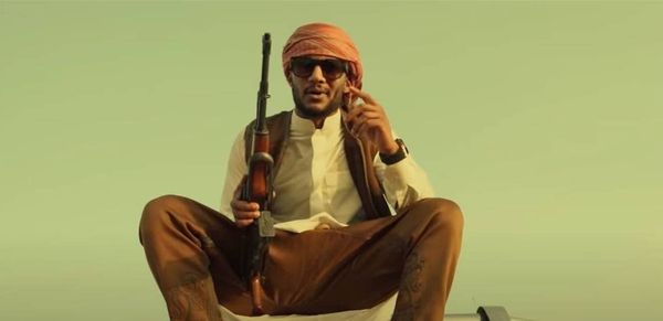 سلاح محمد رمضان يثير ضجة.. وبلاغ ضده! (فيديو)