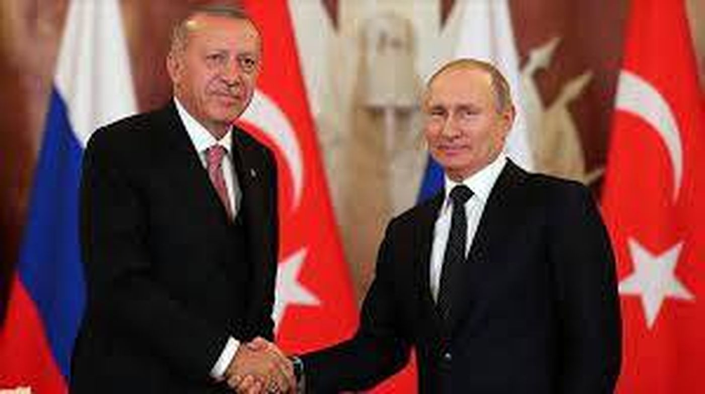 بوتين خلال لقائه مع اردوغان في سوتشي :يجب الحفاظ على سيادة سوريا  ووحدة وسلامة أراضيها