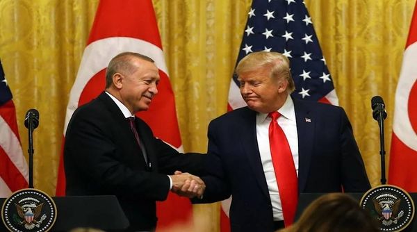 إردوغان يدعو نظيره ترامب لمواصلة المحادثات مع إيران