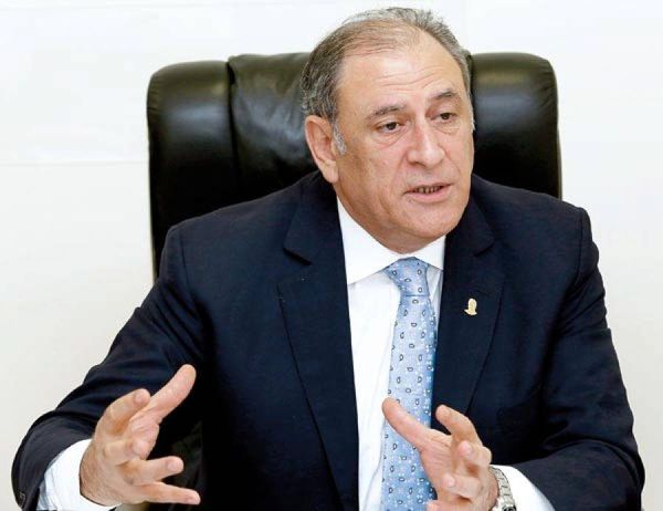الجراح: العمل على الحكومة الإلكترونية دون أطر قانونية خطوة ناقصة