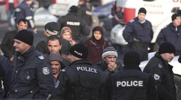 بلغاريا تعيد 250 مهاجرا لأفغانستان