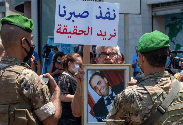 توتر امام منزل فهمي... أهالي شهداء إنفجار المرفأ يُصَعِّدون!