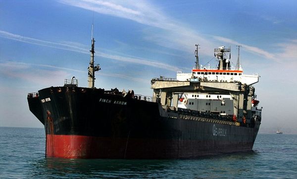 ارتفاع صادرات ايران من النفط الى أعلى مستوى في 20 شهراً